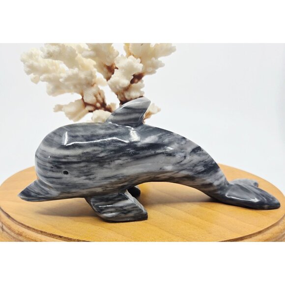 Black & White Marble Dolphin Figurine With Natural Coral Display On Wooden Base - Picture 2 of 11